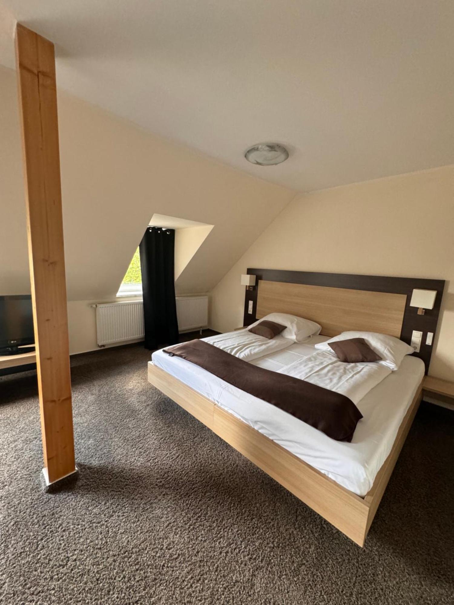 Hotel Biedermeier Dortmund Esterno foto
